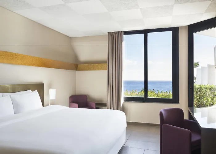 Four Points By Sheraton Catania Hotel 4*