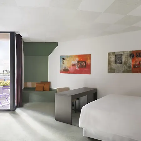 Szálloda Four Points By Sheraton Catania 4*