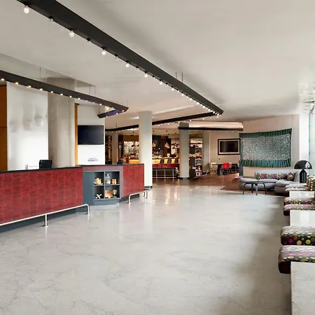 酒店 卡塔尼亚福朋喜来登酒店 4*